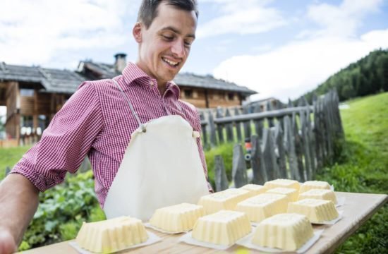 Kreuzwiese mountain hut in Luson - Holiday in South Tyrol 1