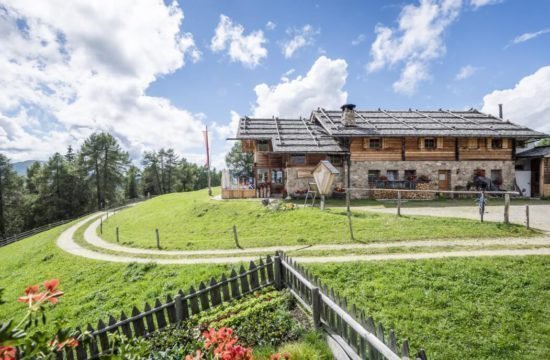 Kreuzwiese mountain hut in Luson - Holiday in South Tyrol 2