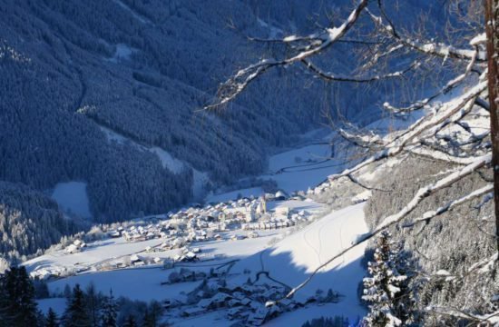 Winter holidays South Tyrol / Kreuzwiese hut 7